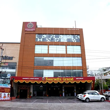 Hotel Saaradhi Grand